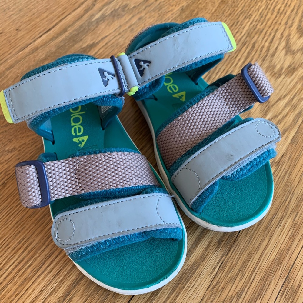 PLAE sandals for kids
